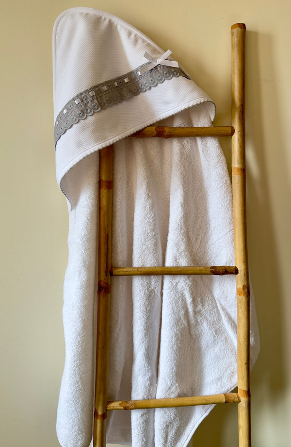 Toalha Banho 80x80 «Bordado Inglês/Piqué»