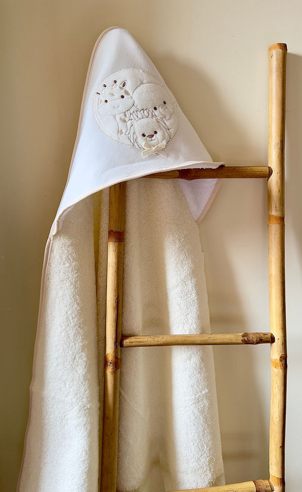 Toalha bebé bordada amiguinhos da selva